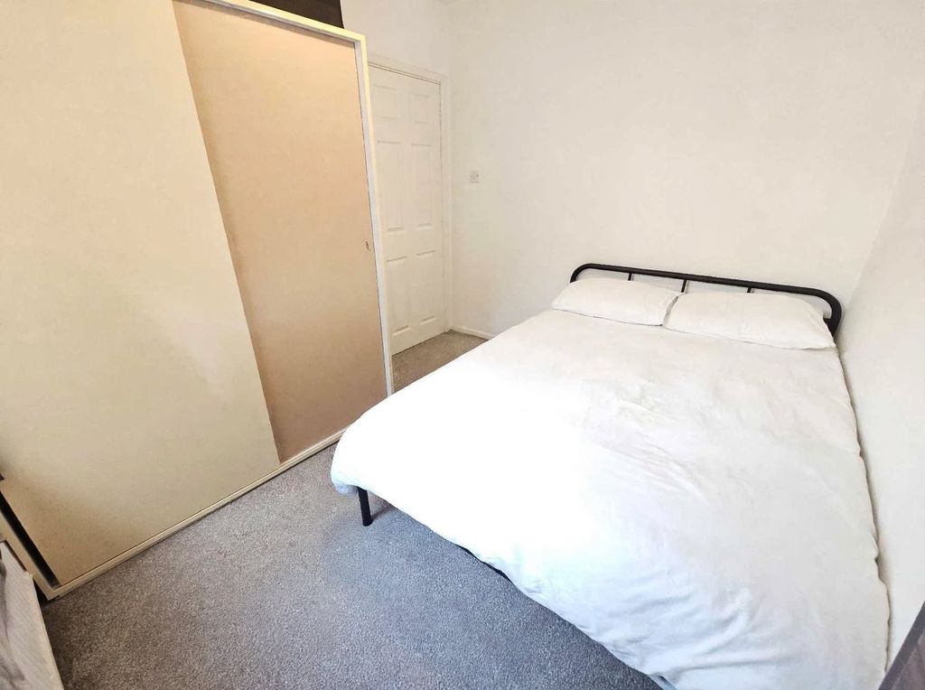 Property photo 2 of 15 8c9B93Dfa2315A8F7c2B2B47157B4c783A43Cf1d.Jpg