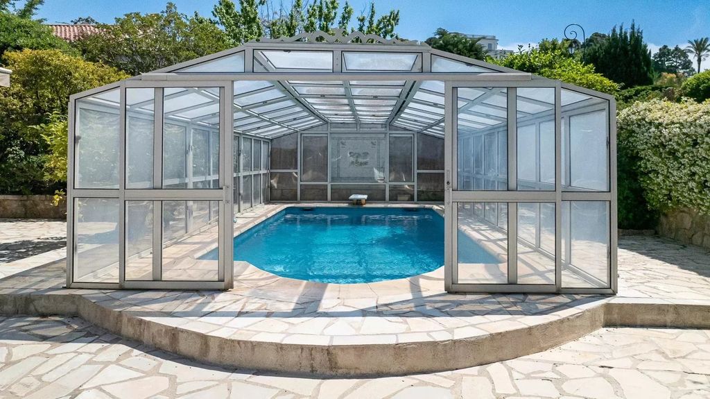 Property photo 2 of 4