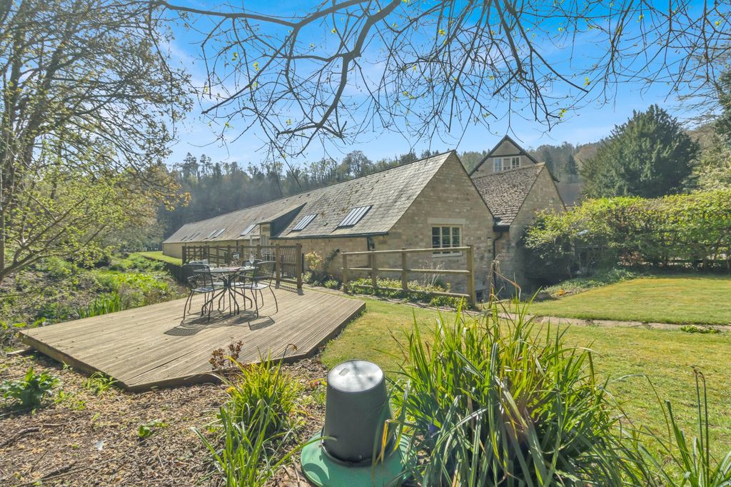 Property photo 1 of 34 Picture No. 67