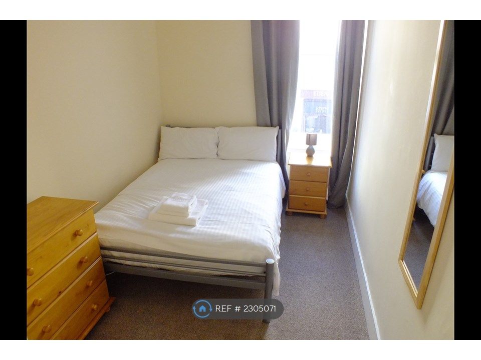 Property photo 3 of 25