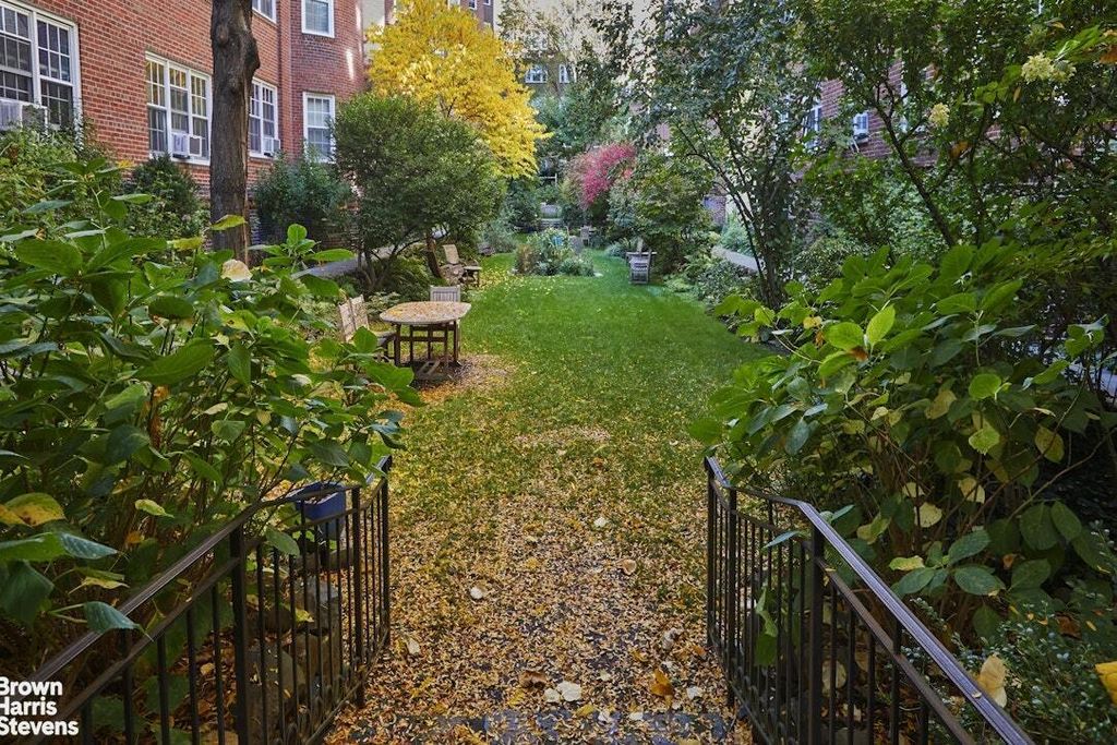 Property photo 2 of 3 <Alttext/>