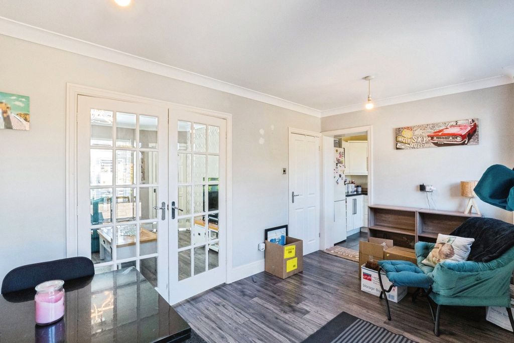 Property photo 3 of 23 Pbox-Img.Jpg