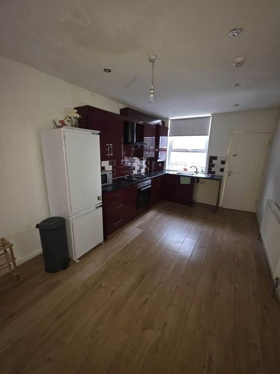 Property photo 1 of 4