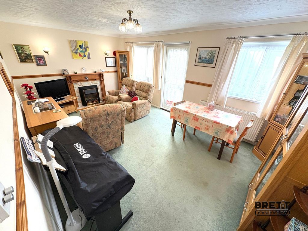 Property photo 2 of 8 Not Specified