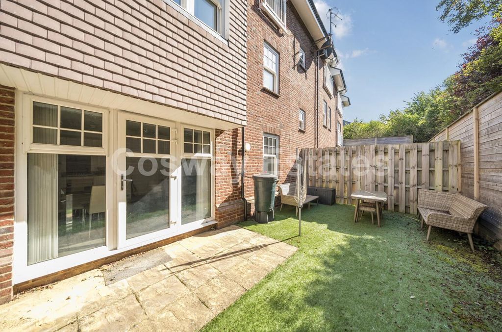 Property photo 2 of 15 38Fcf54B-3Da7-4d40-8032-E0d45E3985A1.Jpg