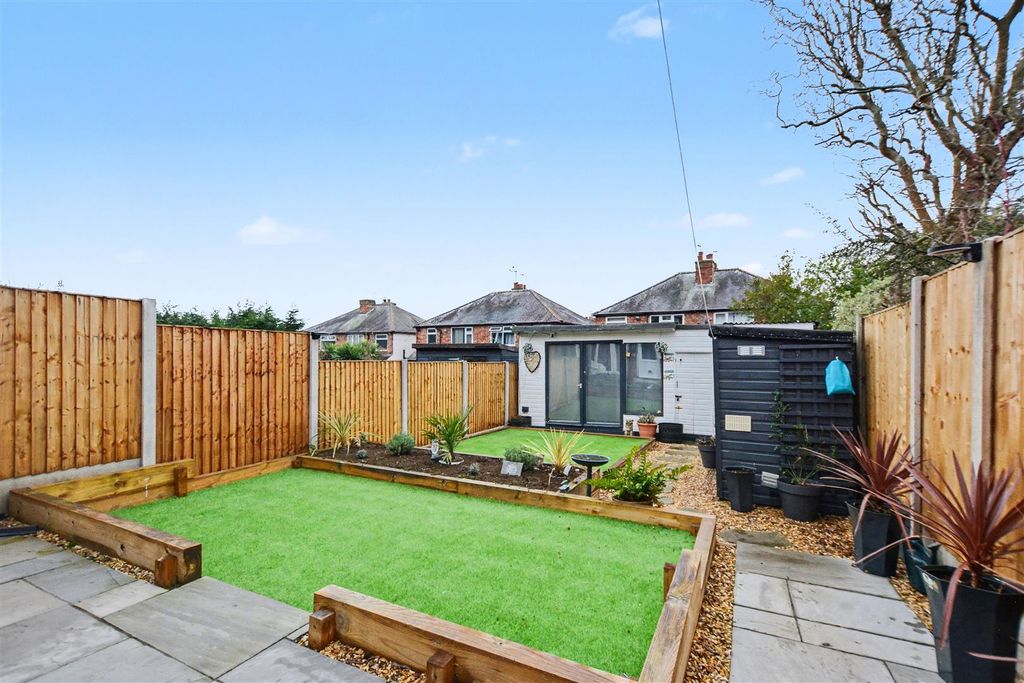 Property photo 2 of 24 Garden_3.Jpeg