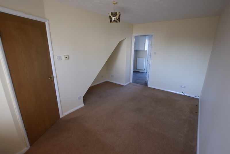 Property photo 3 of 8 Photo 14