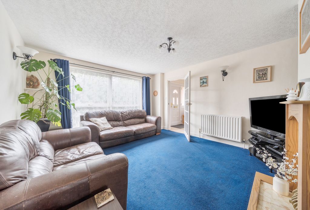 Property photo 1 of 21 Sitting Room