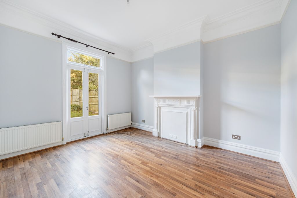 Property photo 1 of 13 Bedroom 3