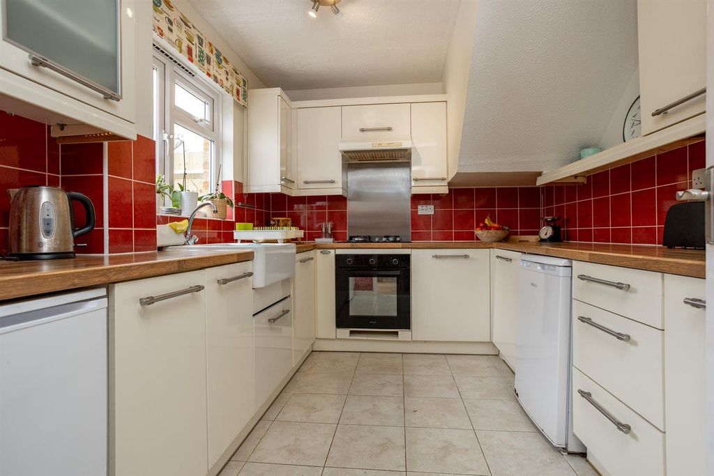 Property photo 2 of 35 Shillan-26.Jpg