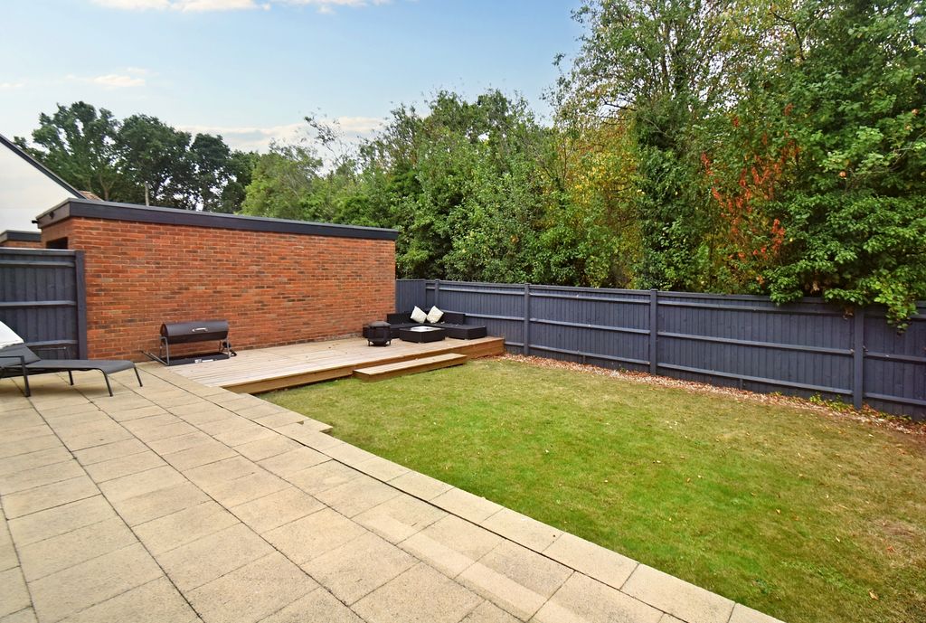 Property photo 3 of 16