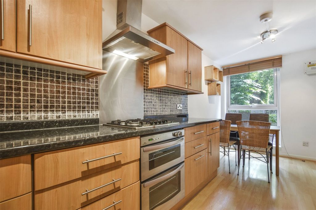 Property photo 2 of 14 Kitchen