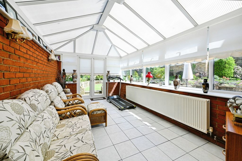 Property photo 3 of 34 Pbox-Img.Jpg