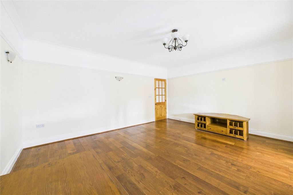 Property photo 3 of 13 Picture No. 20