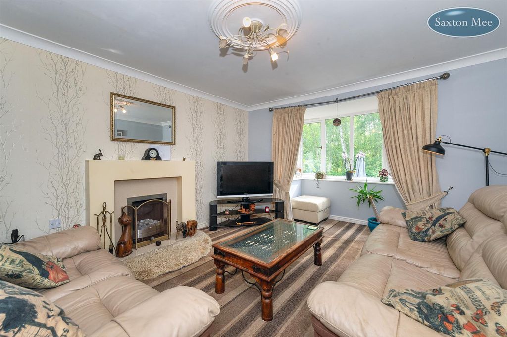 Property photo 3 of 21 Lounge 1879.Jpg