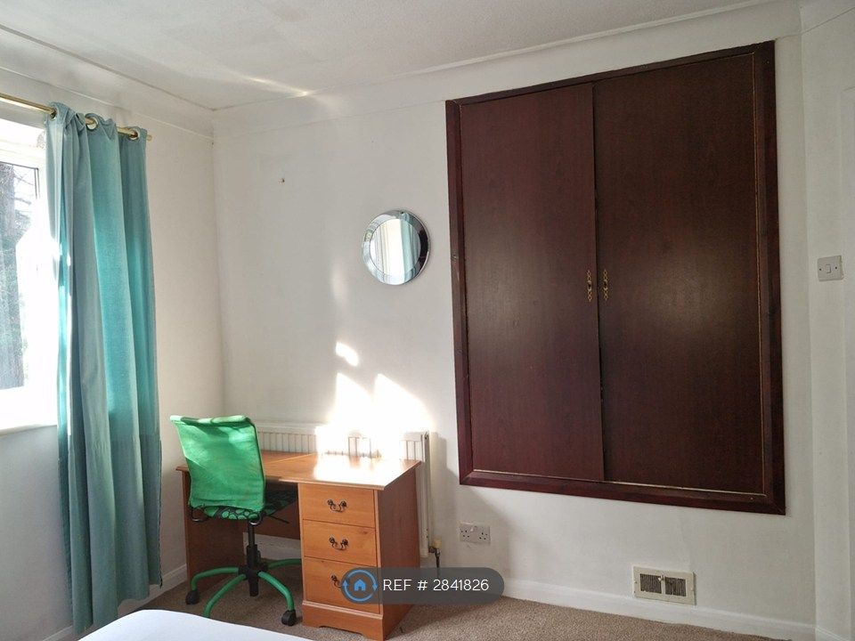 Property photo 3 of 7