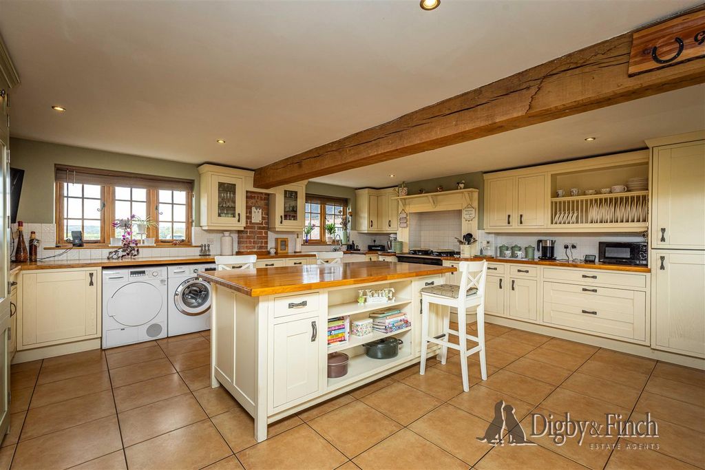 Property photo 3 of 36 The Old Byre, Works Lane, Barnstone, Nottingham, N