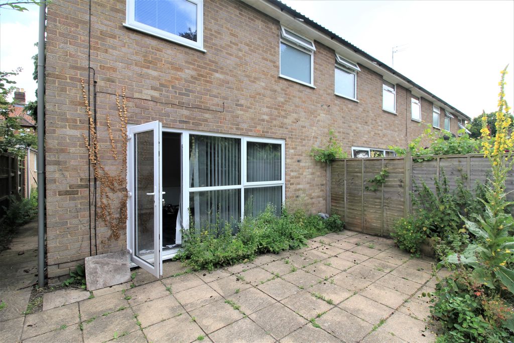 Property photo 1 of 7