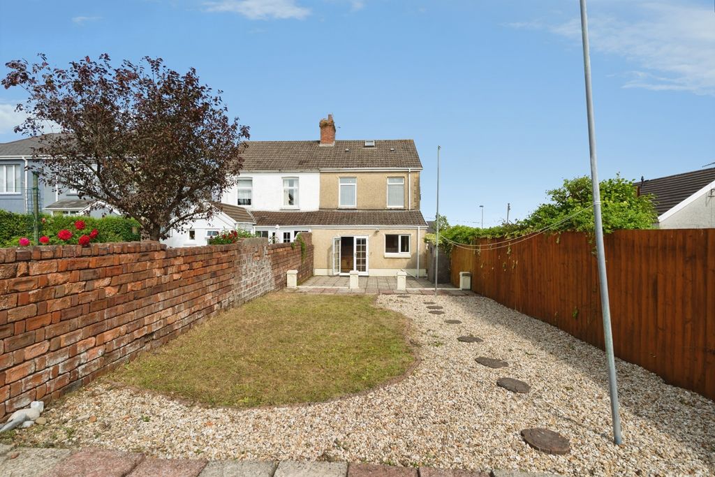 Property photo 3 of 18 Pbox-Img.Jpg