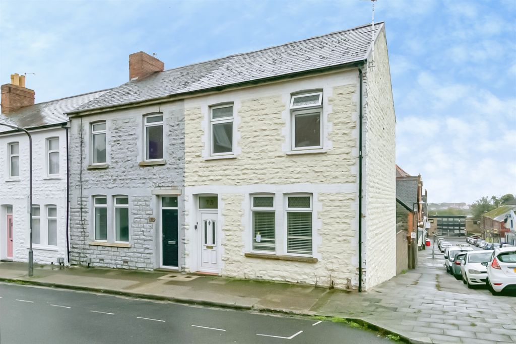 Property photo 1 of 17