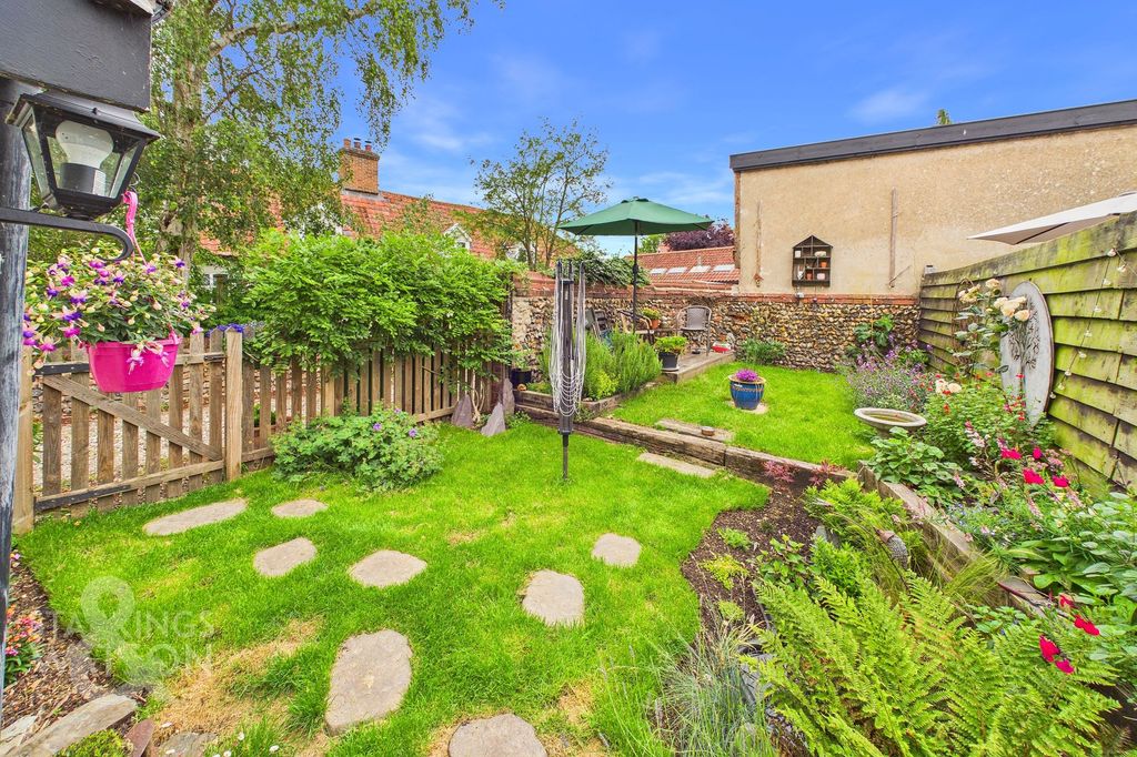 Property photo 3 of 19