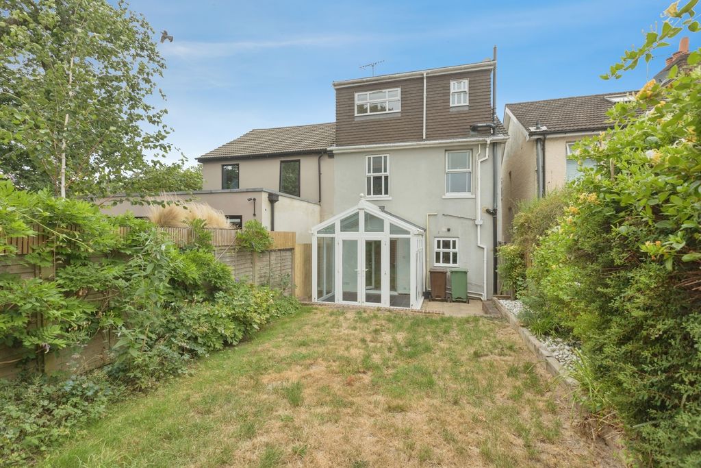 Property photo 3 of 19 Pbox-Img.Jpg