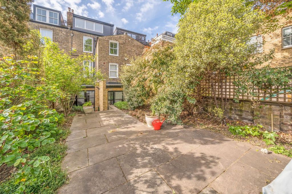 Property photo 3 of 9