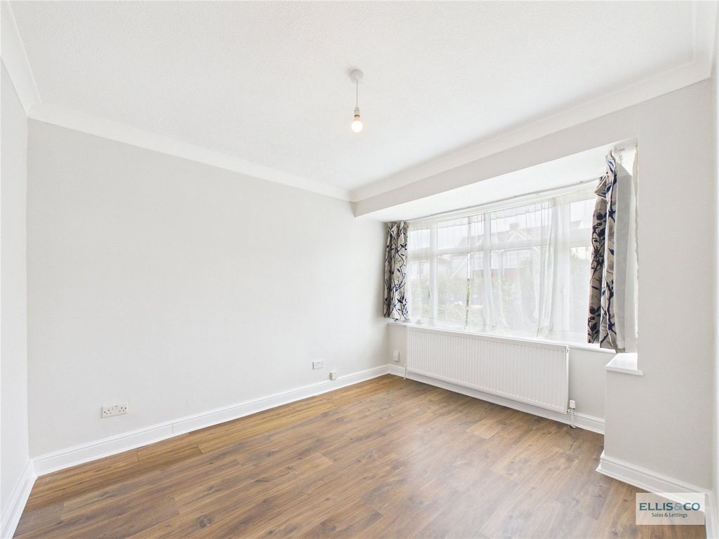 Property photo 2 of 23 Picture No. 06