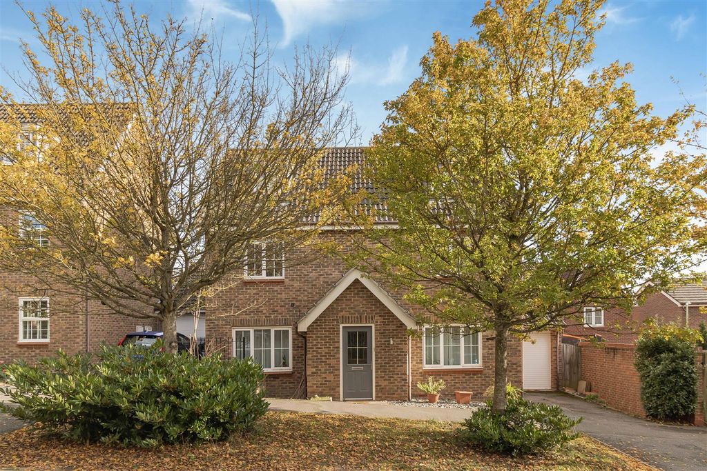 Property photo 1 of 27 12_66084.Jpg