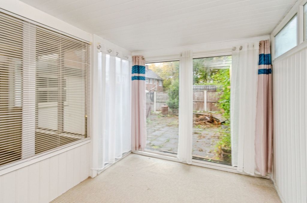 Property photo 3 of 17 Photo