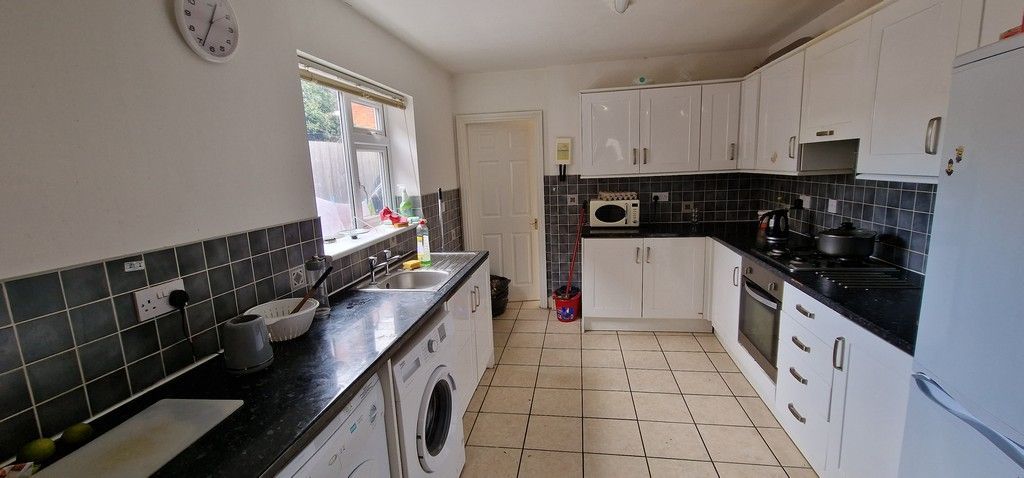 Property photo 1 of 2