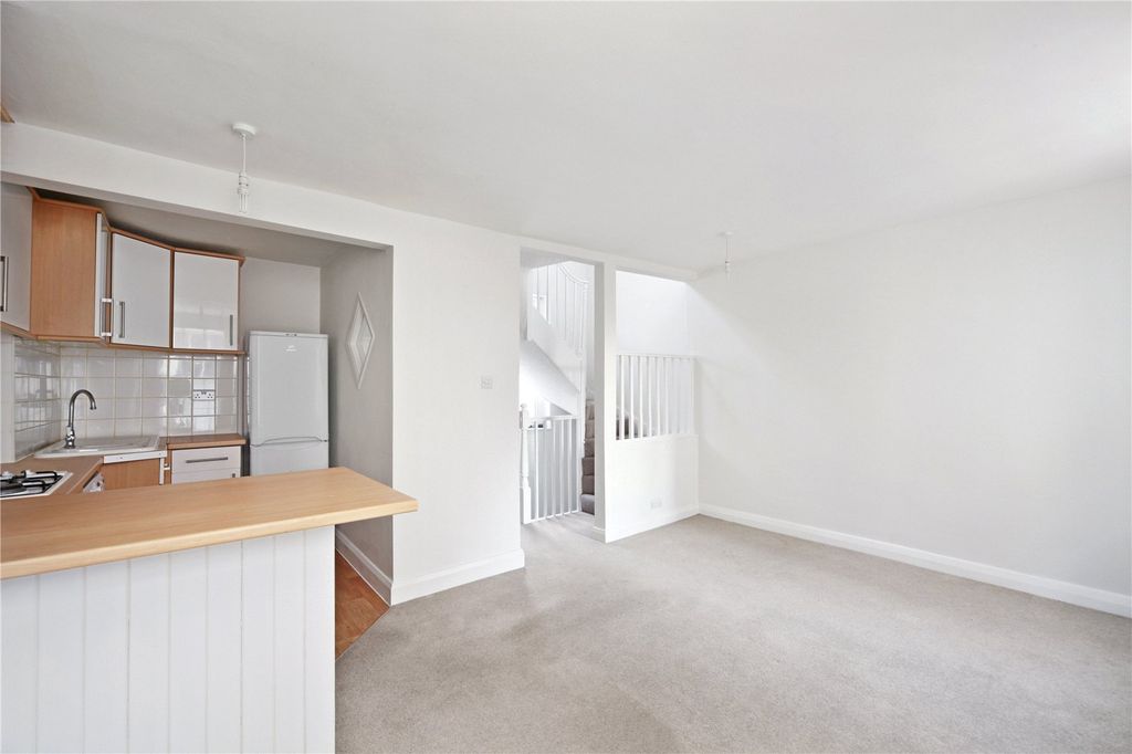 Property photo 2 of 10 Picture No. 14