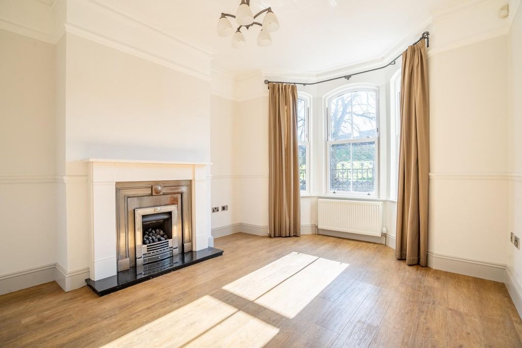 Property photo 2 of 17 Wekpc5Kguuwsx3Byb6CD5W.Jpg