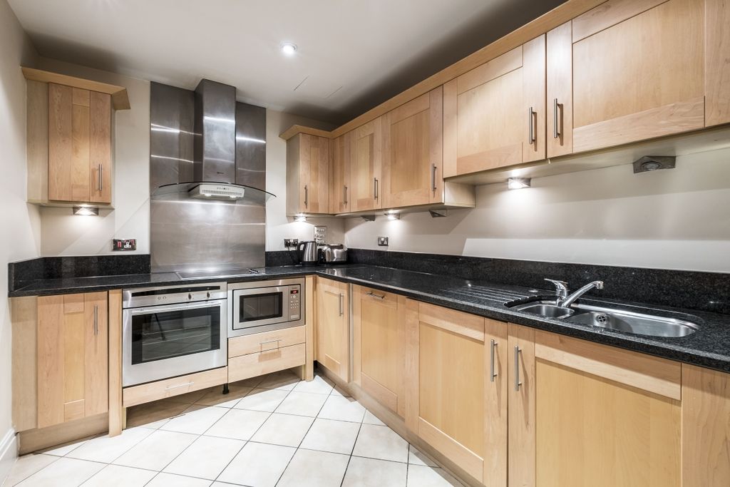 Property photo 3 of 13