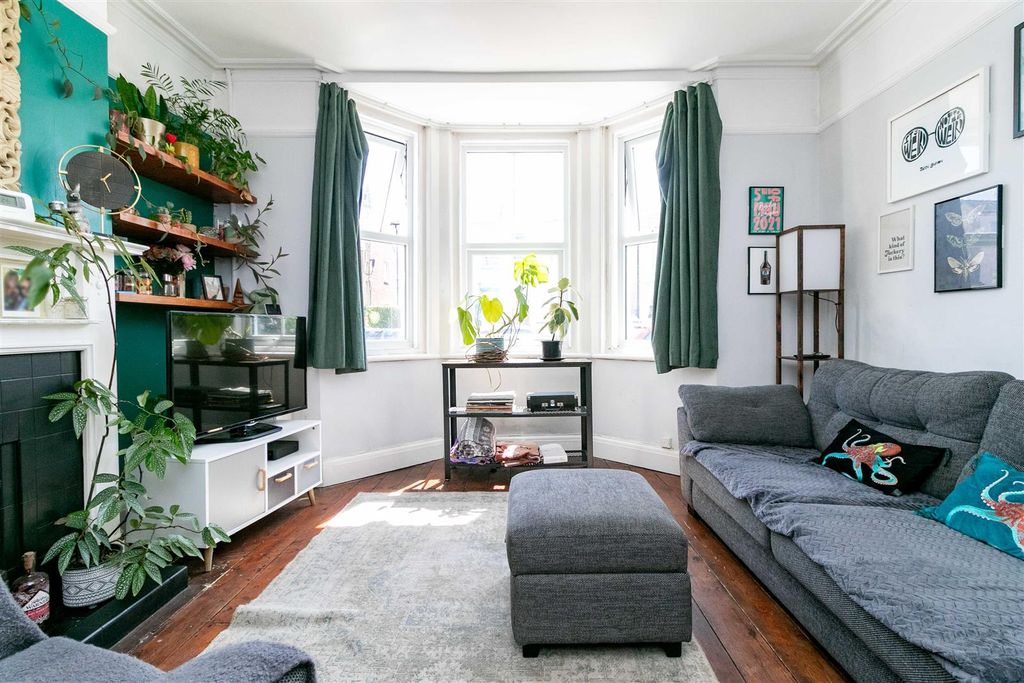 Property photo 3 of 11 Eldon-12.Jpg
