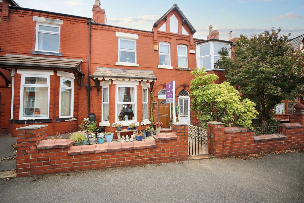 Property photo 2 of 38