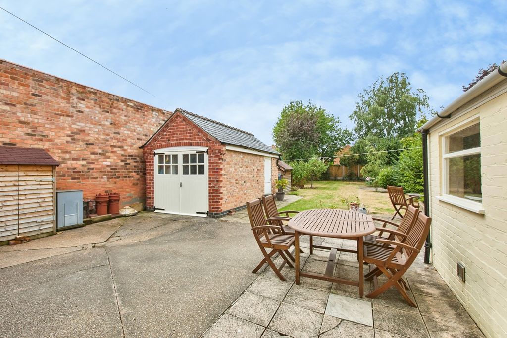 Property photo 2 of 25 Pbox-Img.Jpg