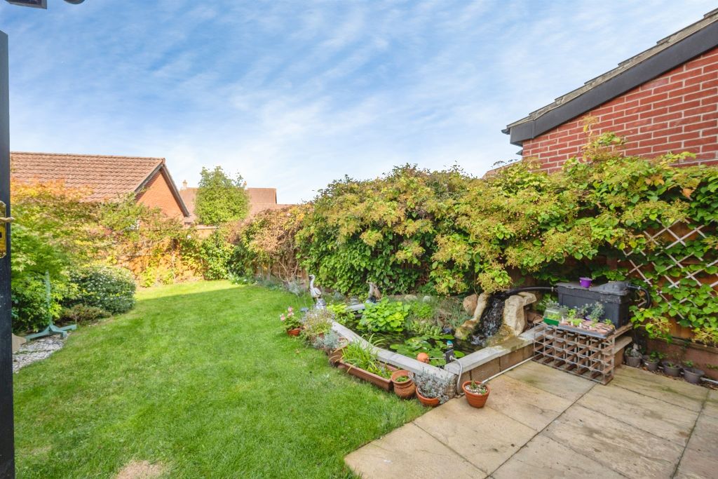 Property photo 2 of 12