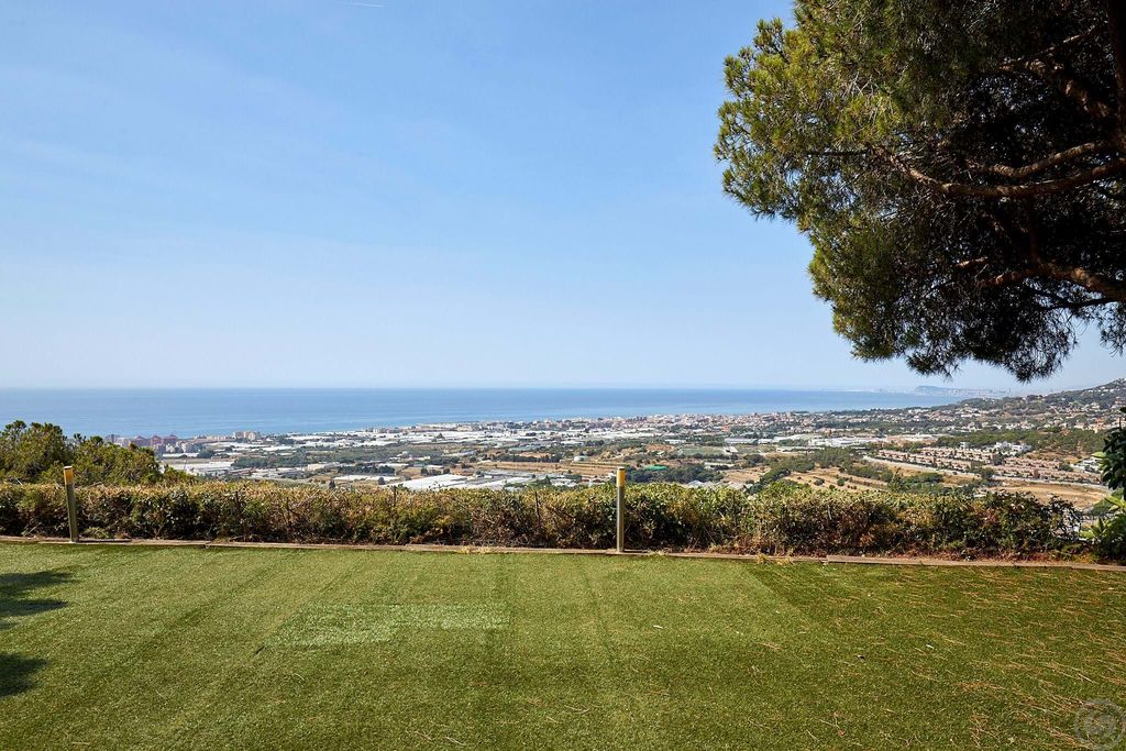 Property photo 3 of 57