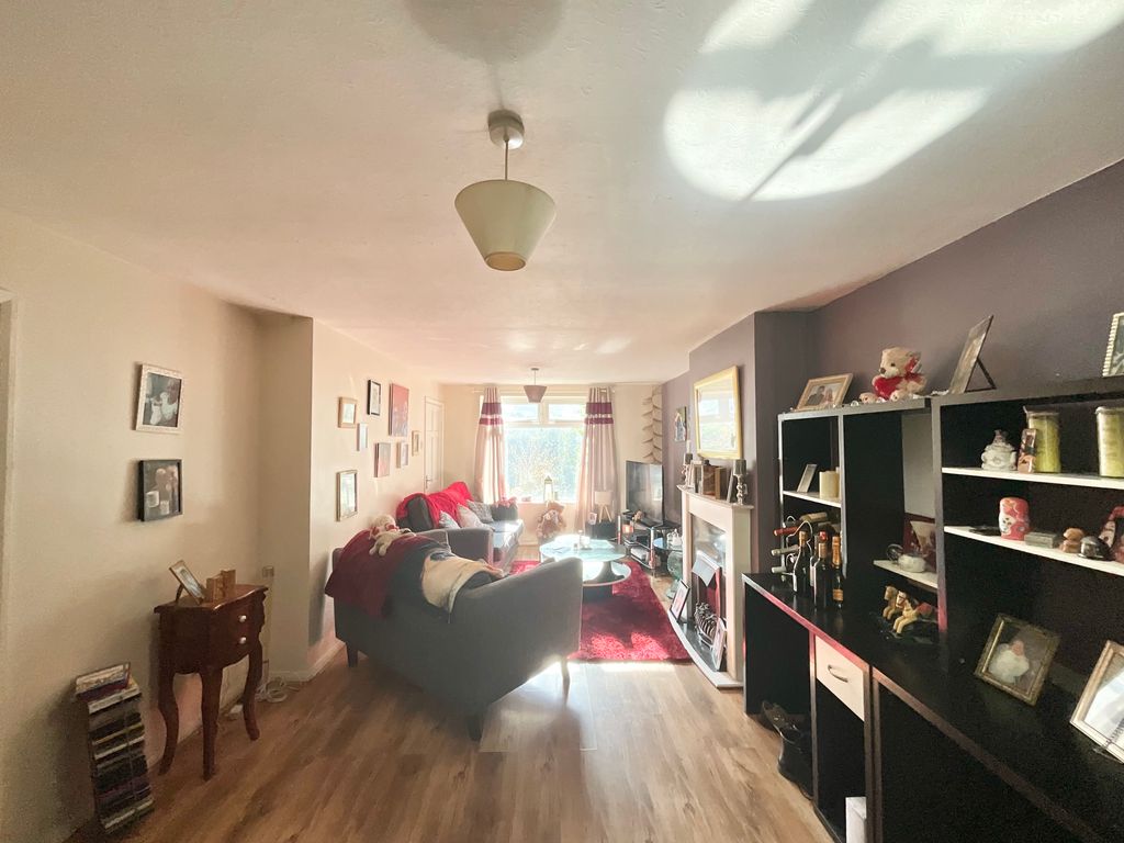 Property photo 3 of 14 Img_6215