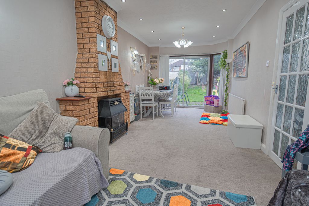 Property photo 2 of 9 20251111-Dsc0713620251111