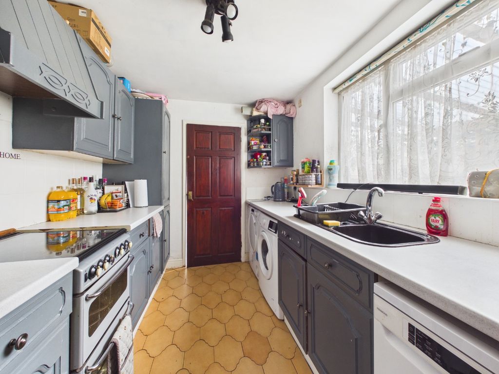 Property photo 3 of 9 4726606