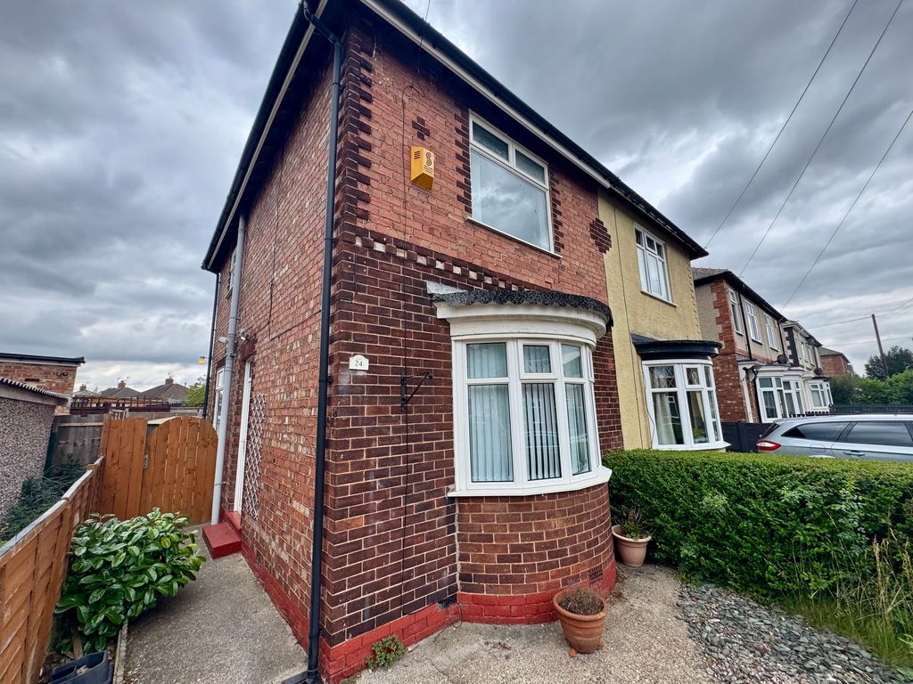 Property photo 1 of 12