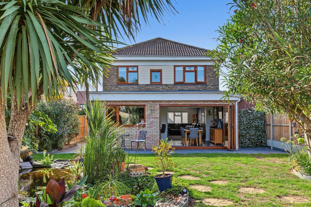 Property photo 1 of 22