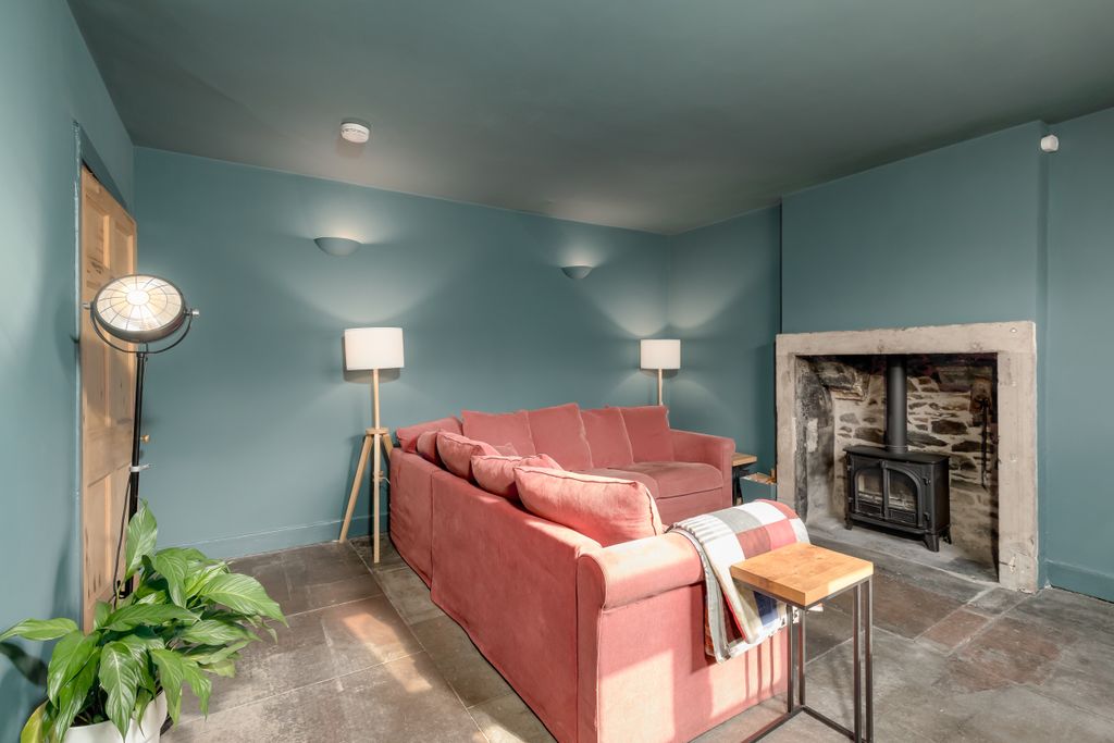 Additional image 4 of 4 bed flat for sale18/5 Leopold Place, Hillside, Edinburgh EH7