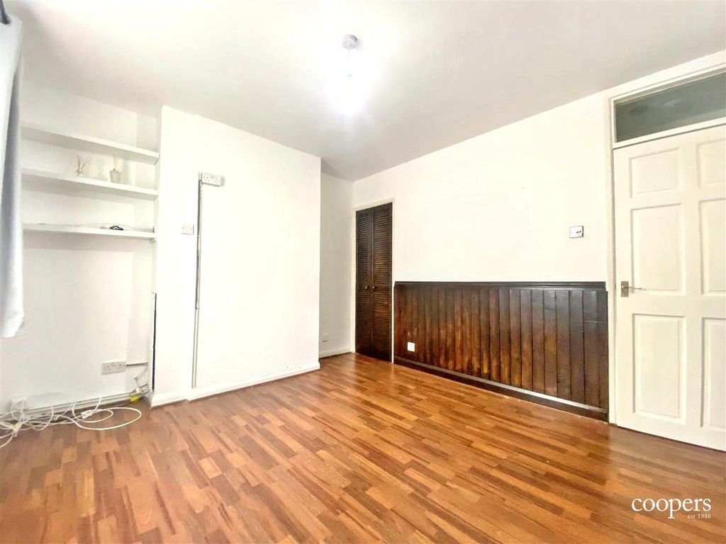 Property photo 3 of 10 4.Jpg