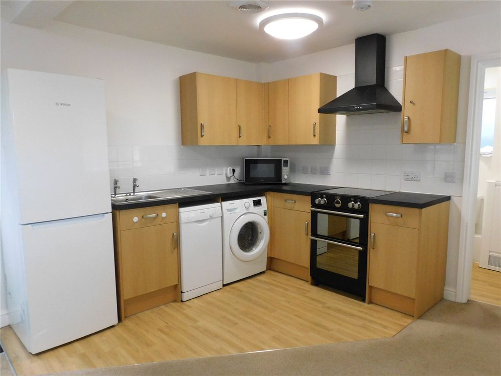 Property photo 2 of 8 Picture No. 04