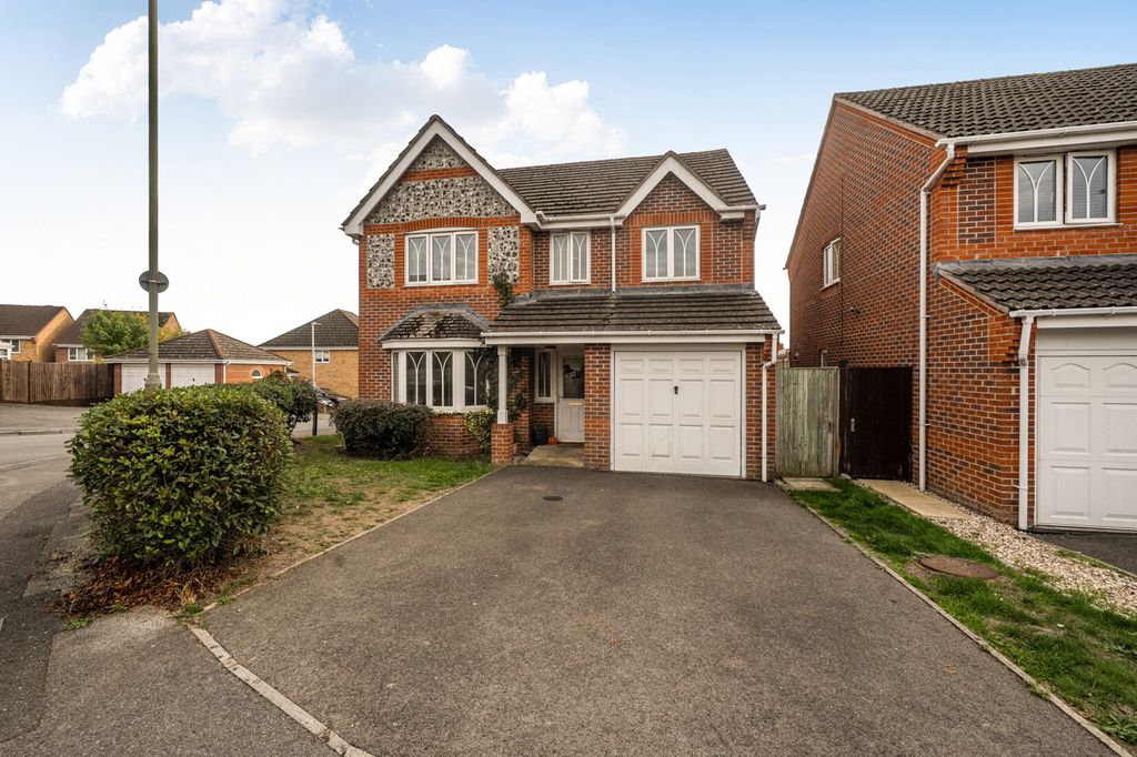 Property photo 1 of 16 External