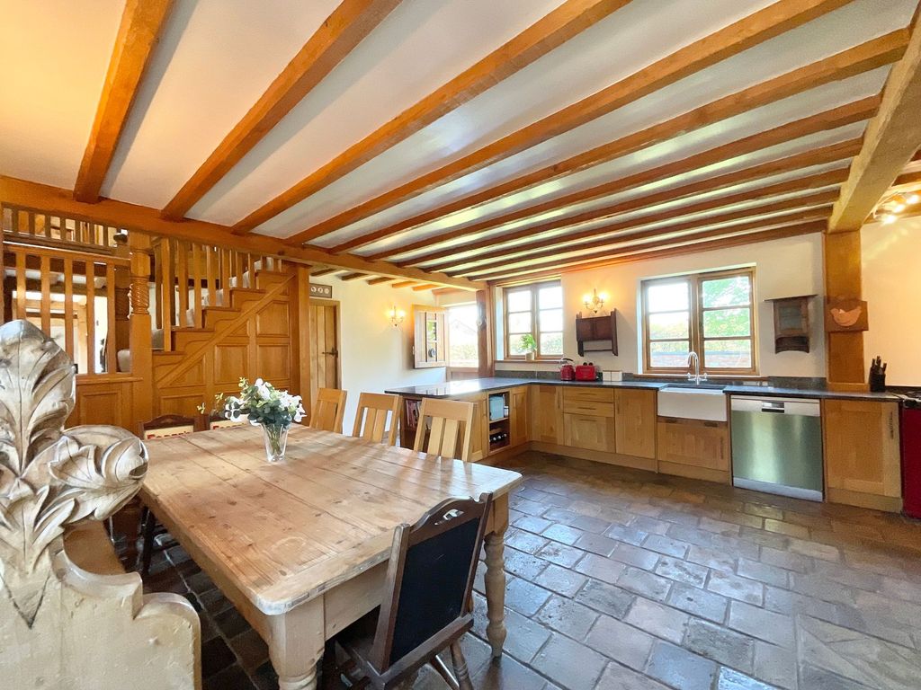 Property photo 2 of 45
