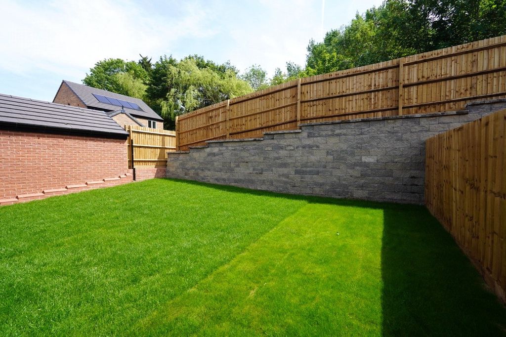 Property photo 3 of 23 Picture No. 05